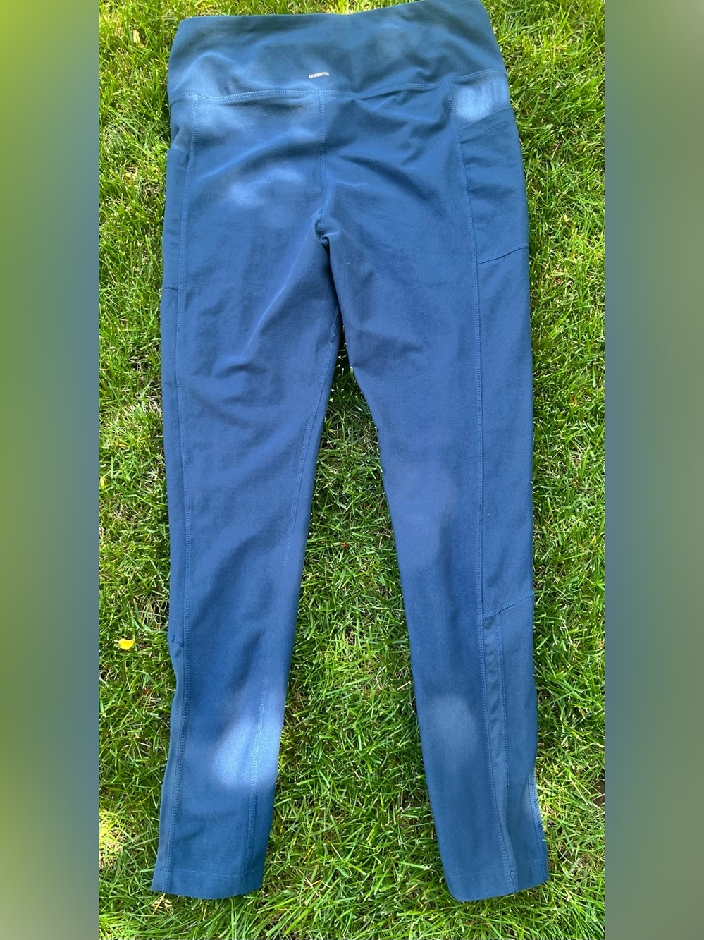 Mondetta Teal Leggings with Sheet Cutouts on Lower Legs